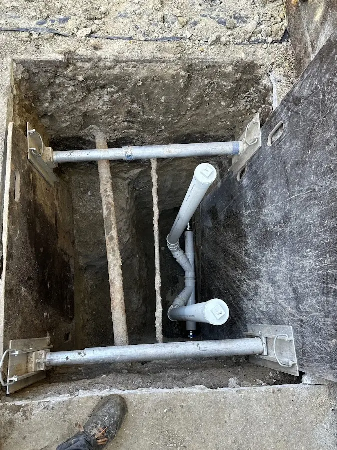 Experienced plumber completing Gas Line Repair work in Summerville